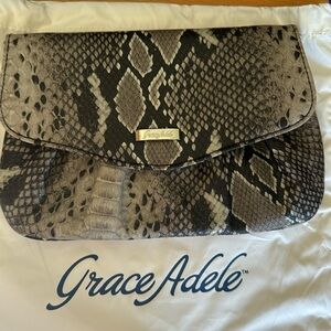GRACE ADELE BAG/CLUTCH/PURSE. All sales are final. Thanks!